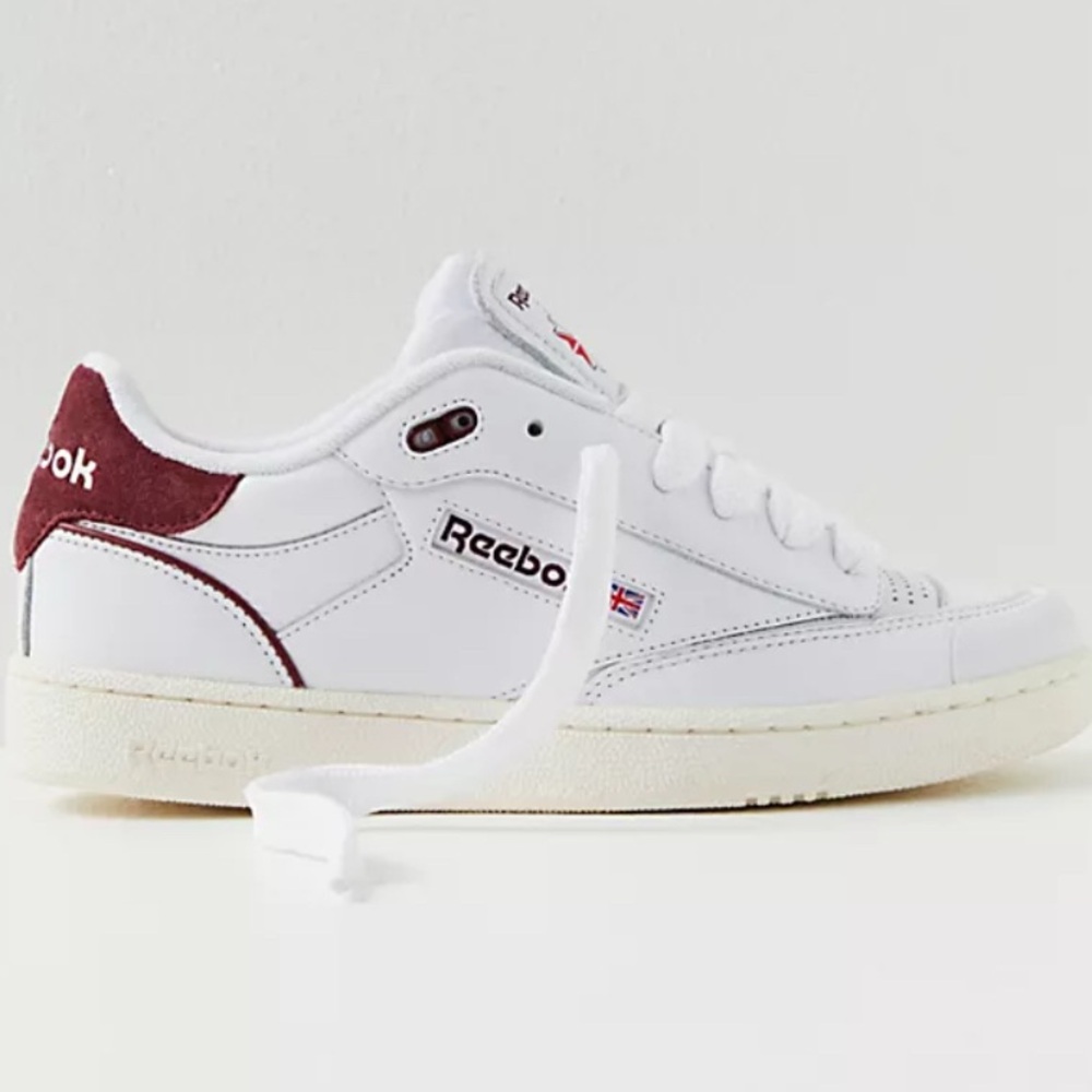 NWB! UNISEX!Reebok!'Club C Bulc Suede Leather Sneakers! SZ is 7-7.5 W! 5.5-6 M!